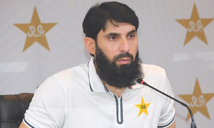 Despite mistakes in the Asia Cup, Misbah-ul-Haq Supports Babar Azam And The Pakistani Team