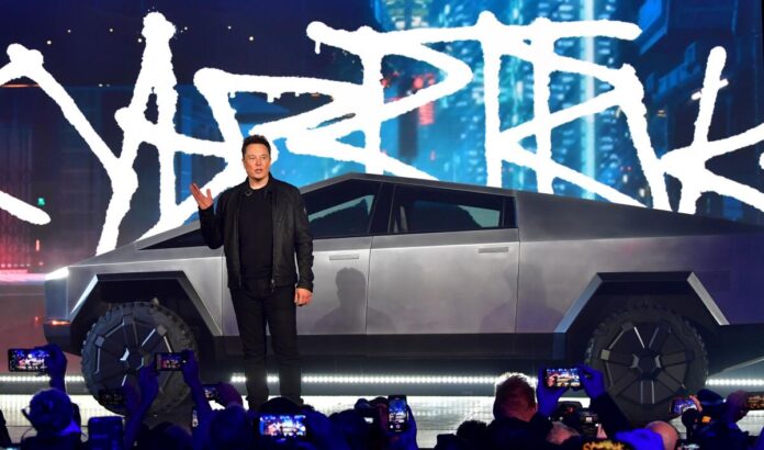 Delivery of a Tesla Cybertruck: Elon Musk presents customers with the first trucks